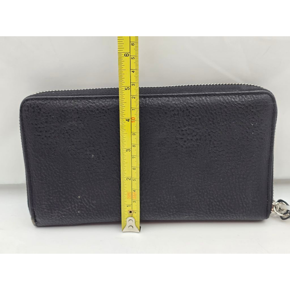 Women's Steve Madden Black Zip Around Wallet - Picture 9 of 12
